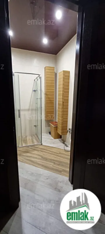 Satılır 3 otaqlı yeni tikili 105 m²