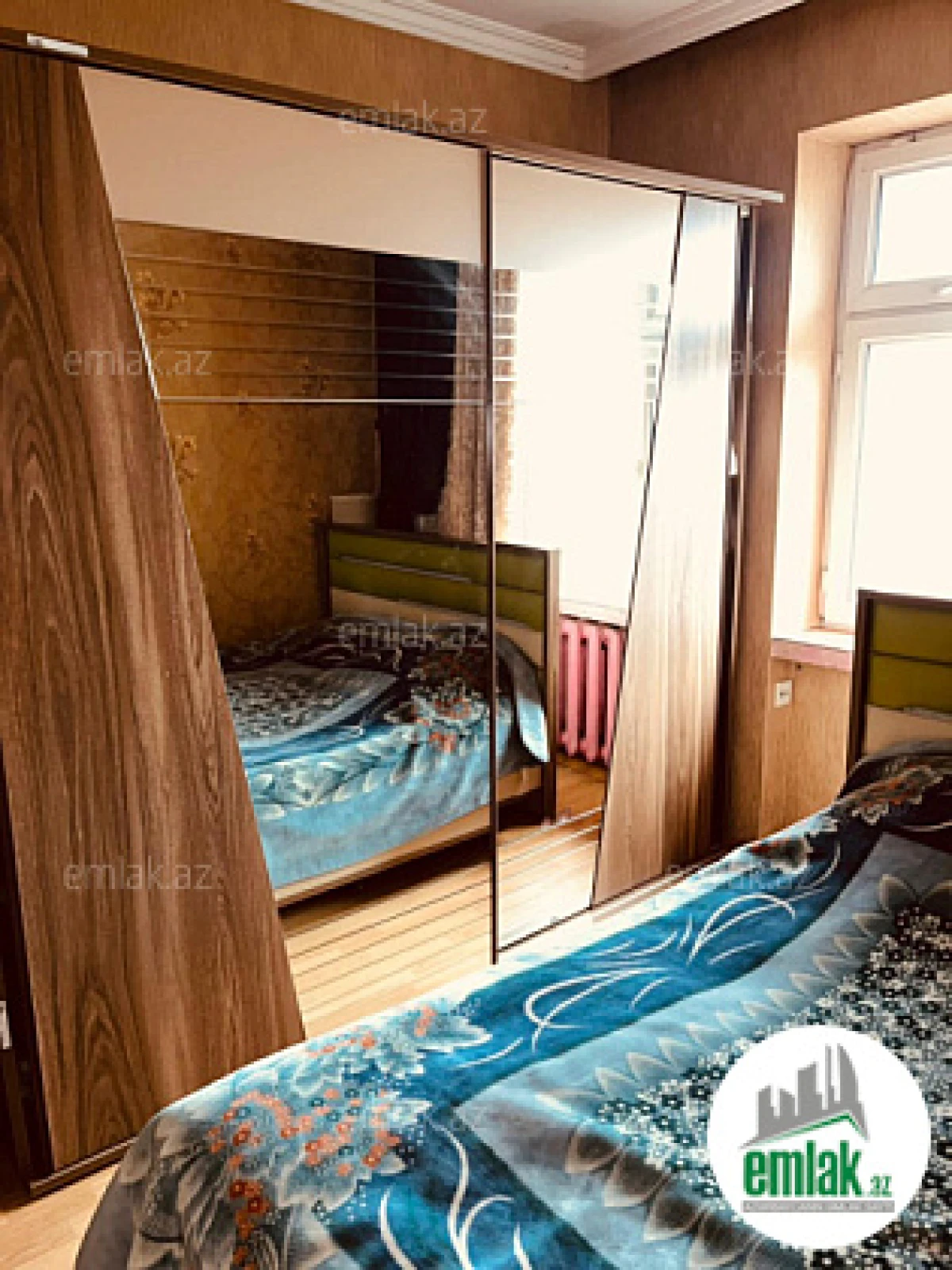 Satılır 2 otaqlı köhnə tikili 55 m²