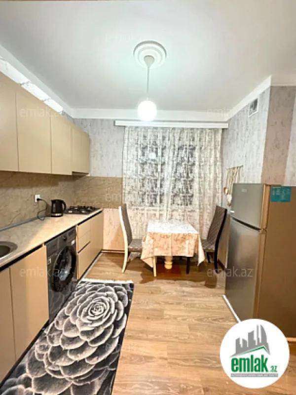 Satılır 2 otaqlı köhnə tikili 70 m²