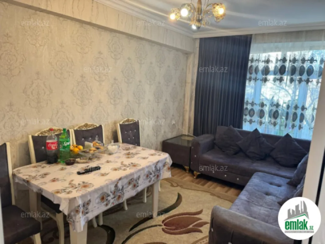 Satılır 2 otaqlı köhnə tikili 40 m²