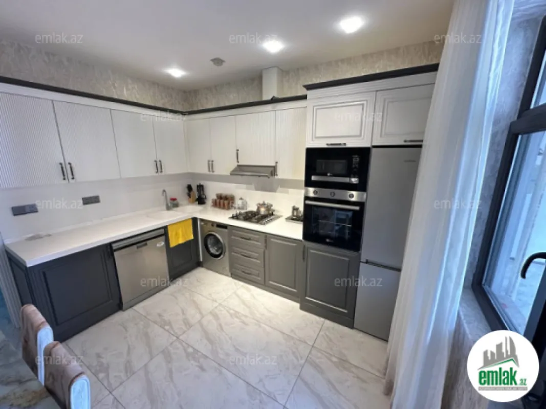 Satılır 2 otaqlı yeni tikili 96 m²