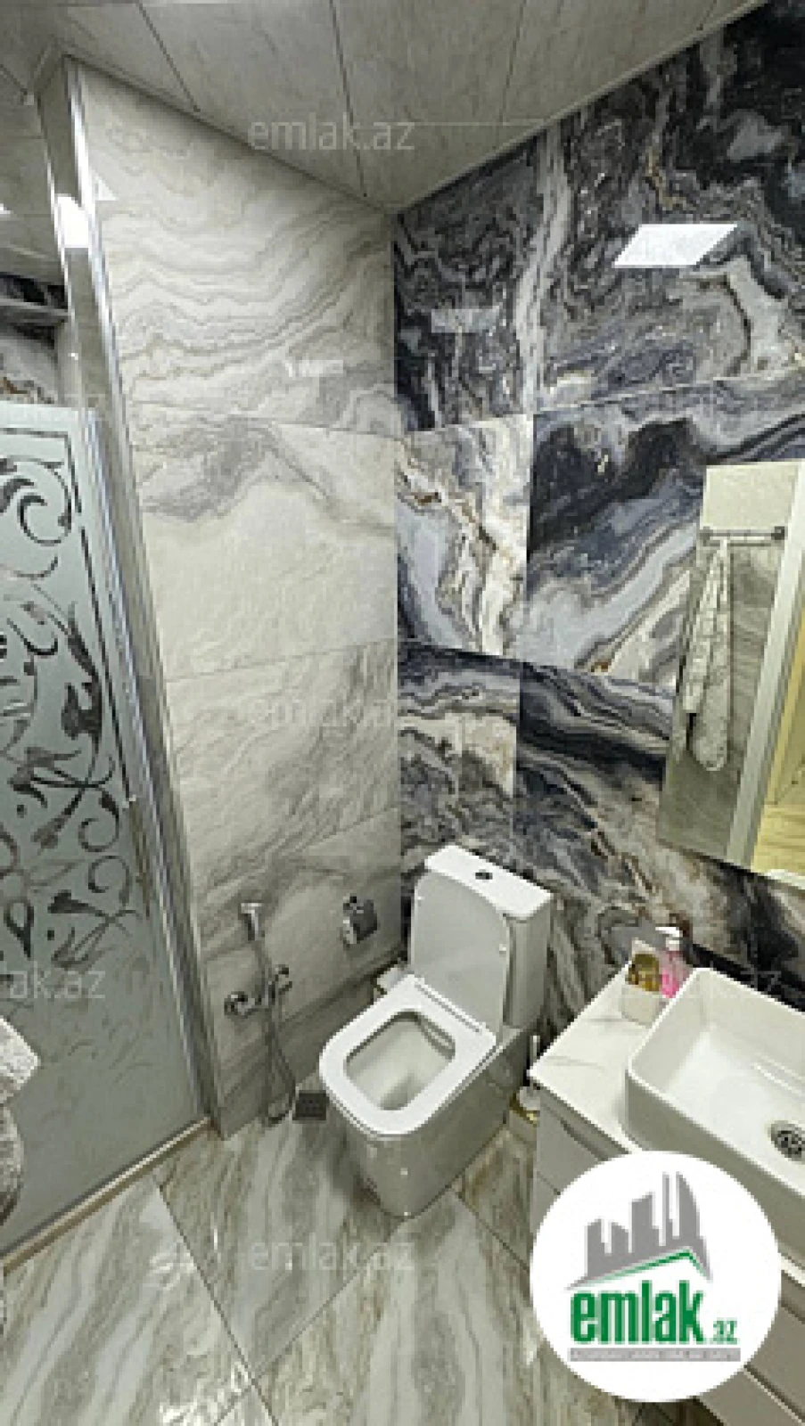 Satılır 2 otaqlı yeni tikili 96 m²