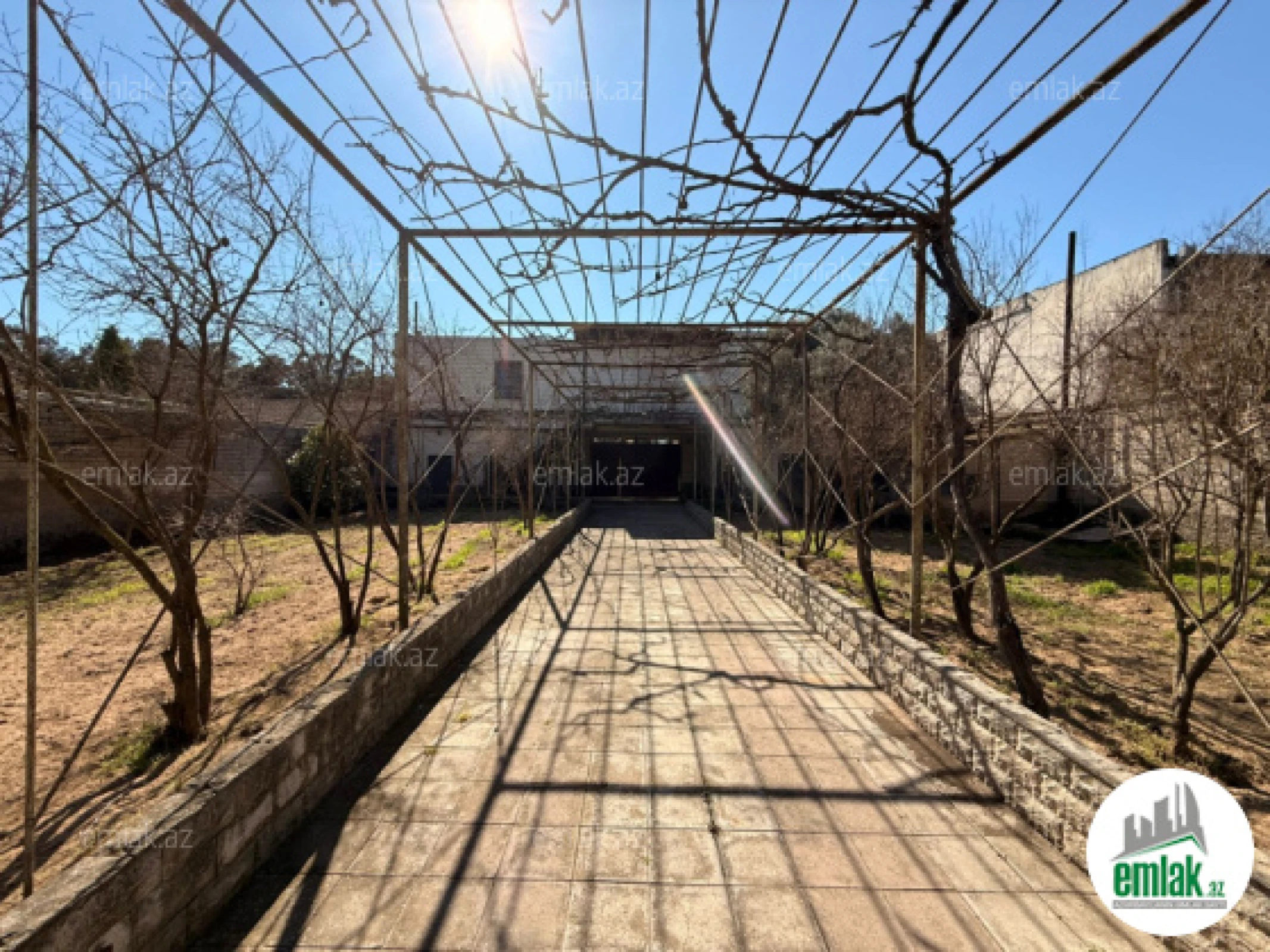 Satılır torpaq sahəsi 12 m²