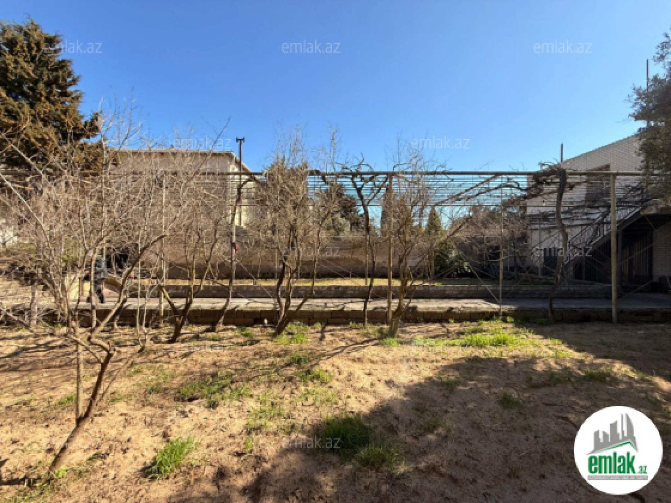 Satılır torpaq sahəsi 12 m²