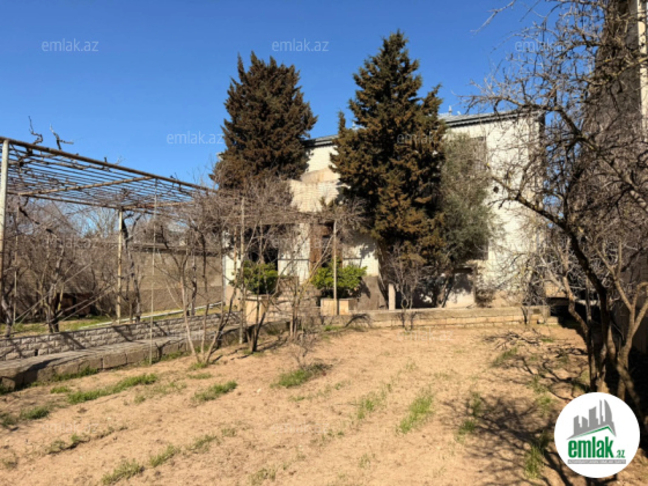 Satılır torpaq sahəsi 12 m²