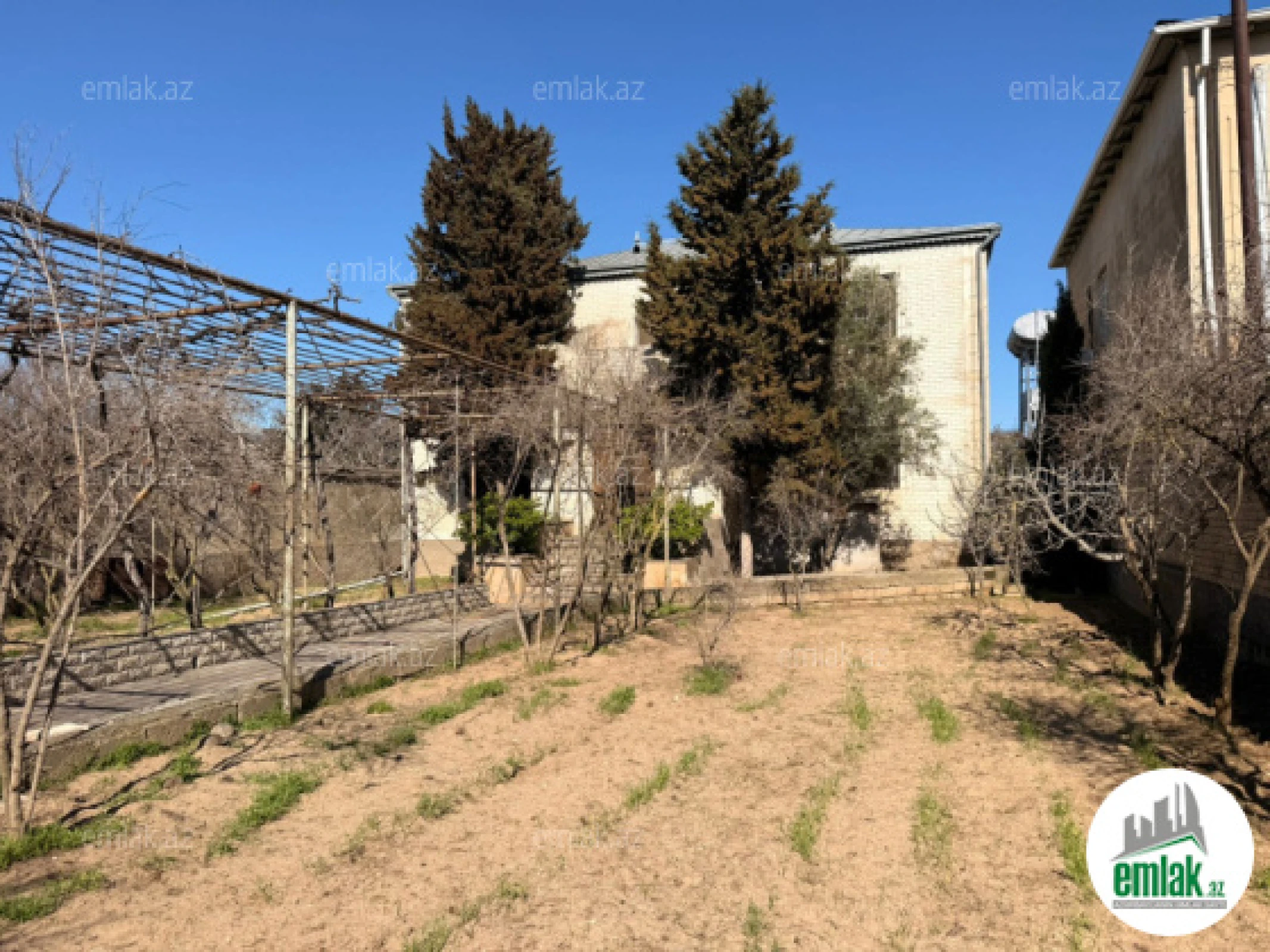 Satılır torpaq sahəsi 12 m²