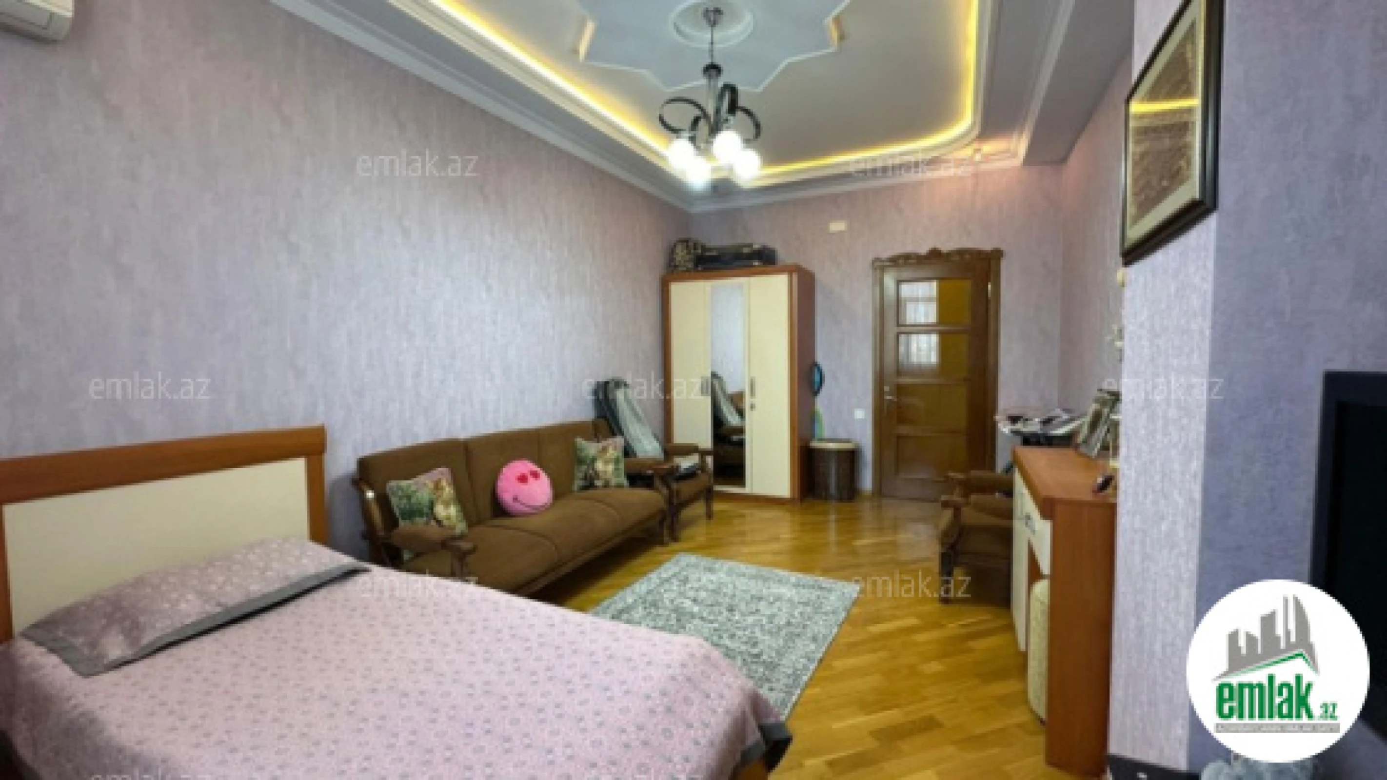 Satılır 3 otaqlı yeni tikili 140 m²