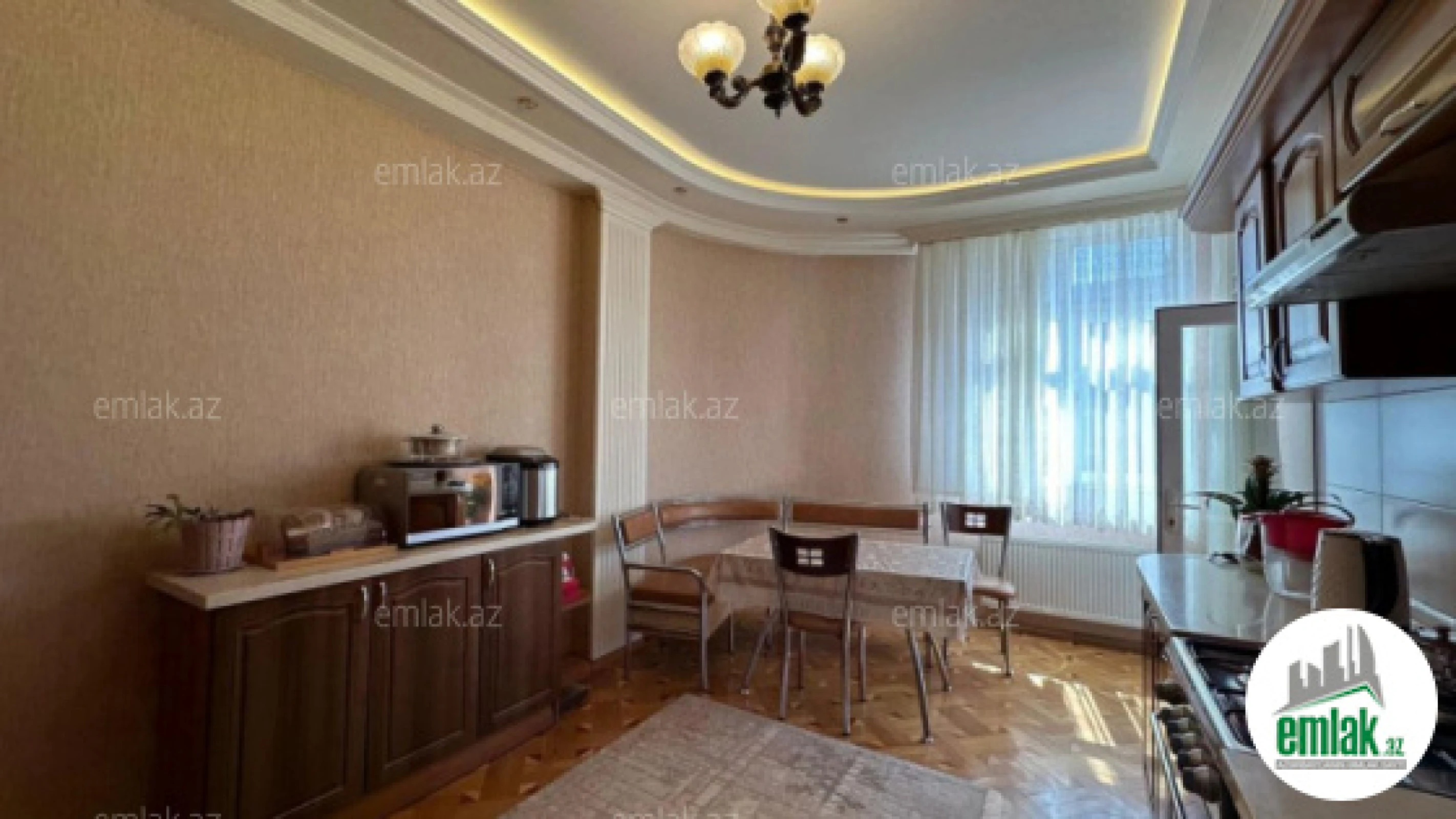 Satılır 3 otaqlı yeni tikili 140 m²