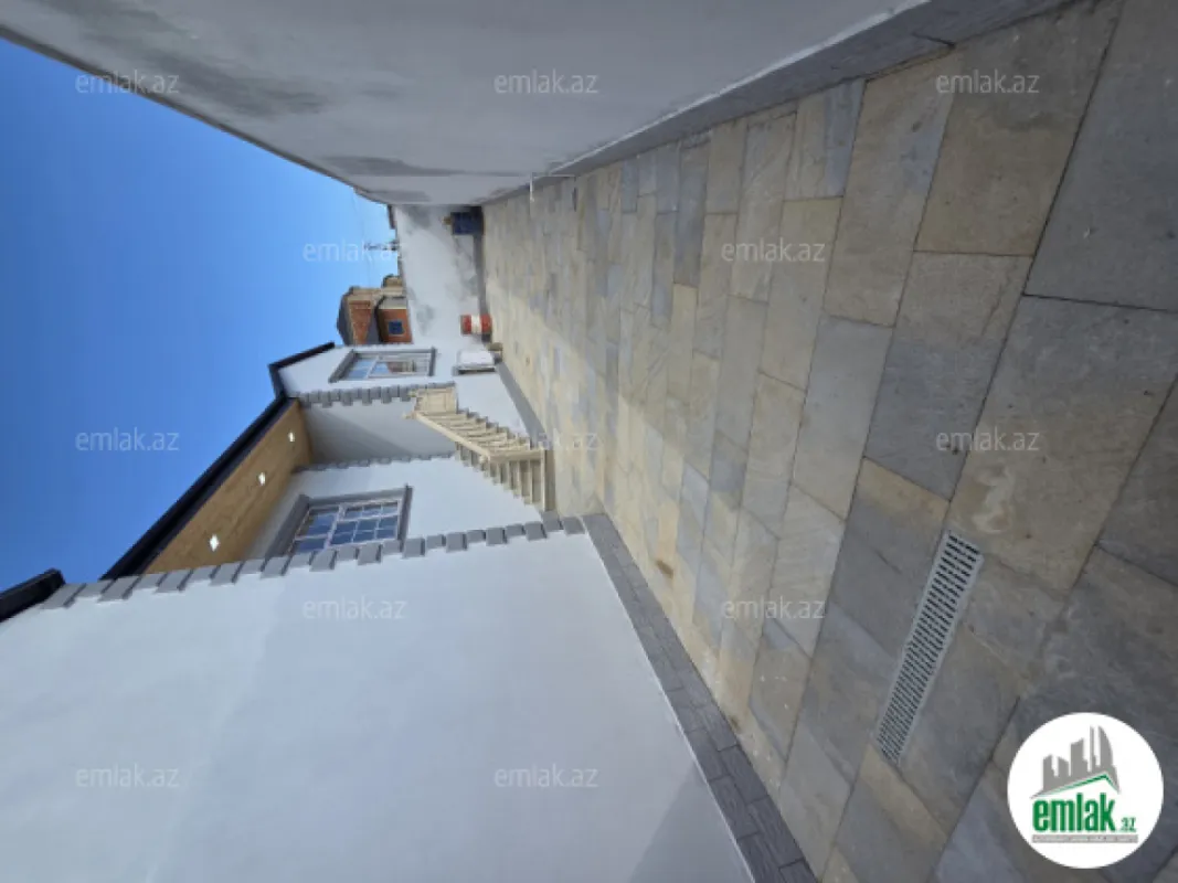 Satılır 4 otaqlı həyət evi 120 m²