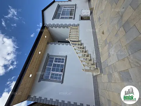 Satılır 4 otaqlı həyət evi 120 m² — Bakı 4 otaq 120.00 m²