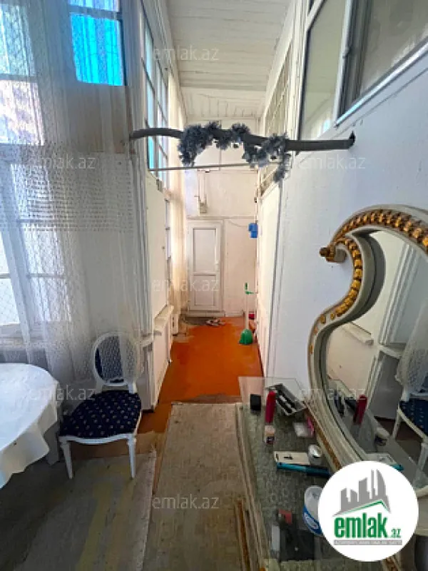 Satılır 2 otaqlı köhnə tikili 45 m²