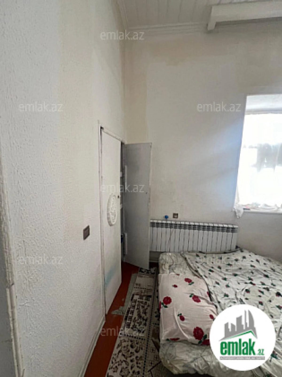 Satılır 2 otaqlı köhnə tikili 45 m²