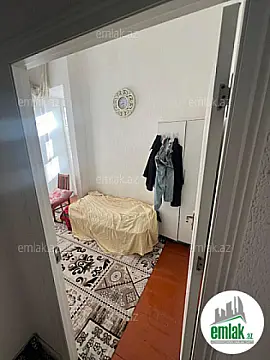 Satılır 2 otaqlı köhnə tikili 45 m²