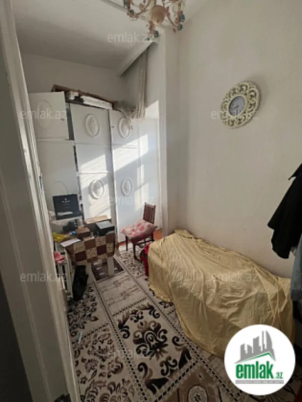 Satılır 2 otaqlı köhnə tikili 45 m²