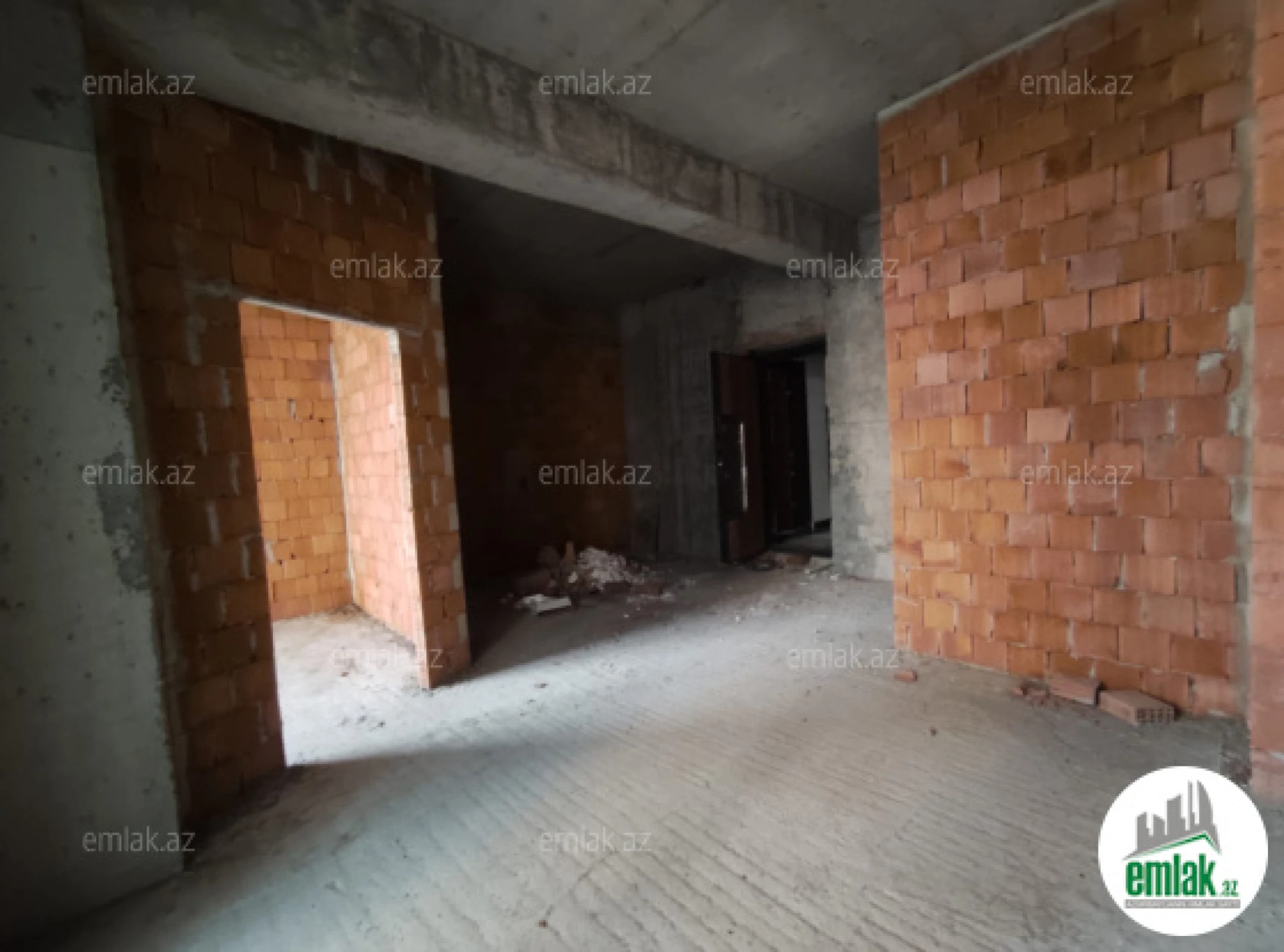 Satılır 3 otaqlı yeni tikili 155 m²