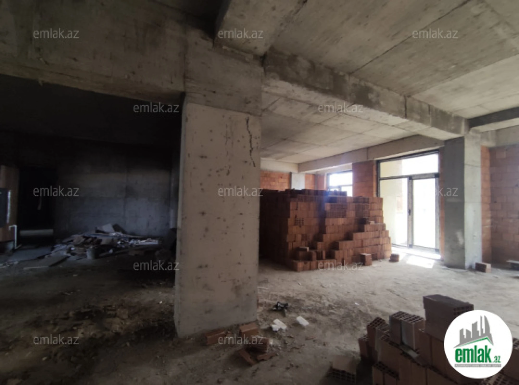 Satılır 3 otaqlı yeni tikili 155 m²