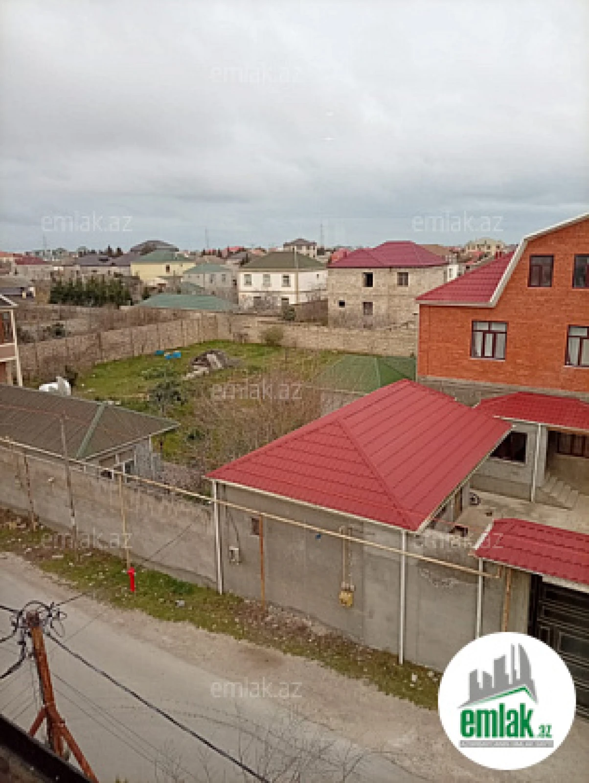 Satılır 6 otaqlı mənzil 400 m²