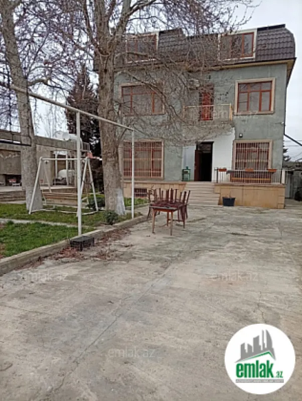Satılır 6 otaqlı mənzil 400 m²