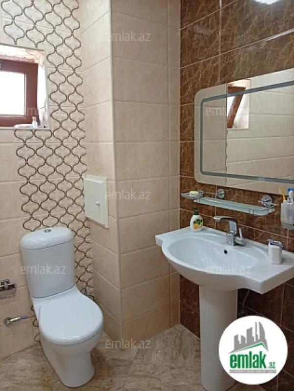 Satılır 6 otaqlı mənzil 400 m²