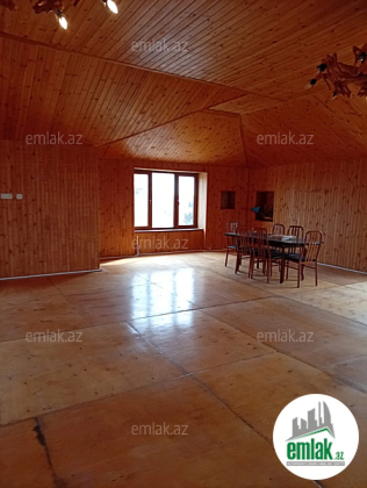 Satılır 6 otaqlı mənzil 400 m²