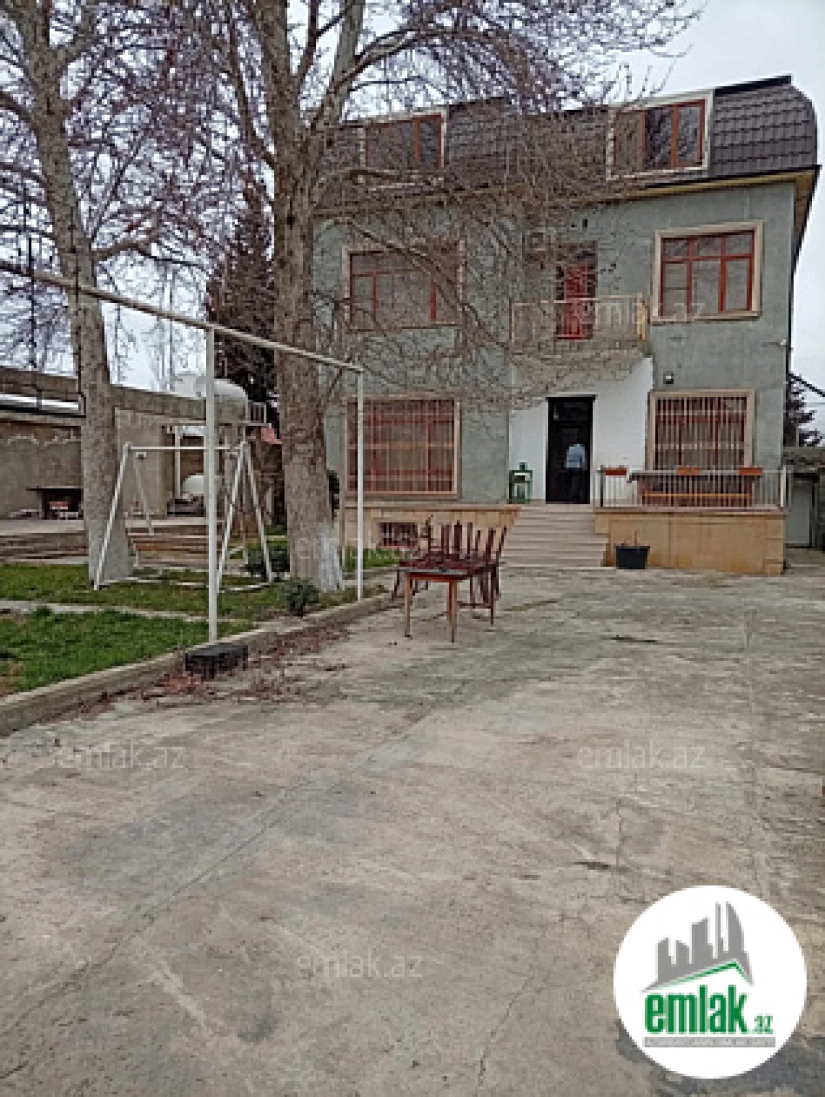 Satılır 6 otaqlı mənzil 400 m²