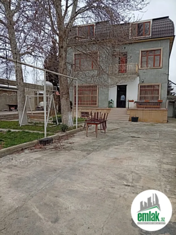 Satılır 6 otaqlı mənzil 400 m²