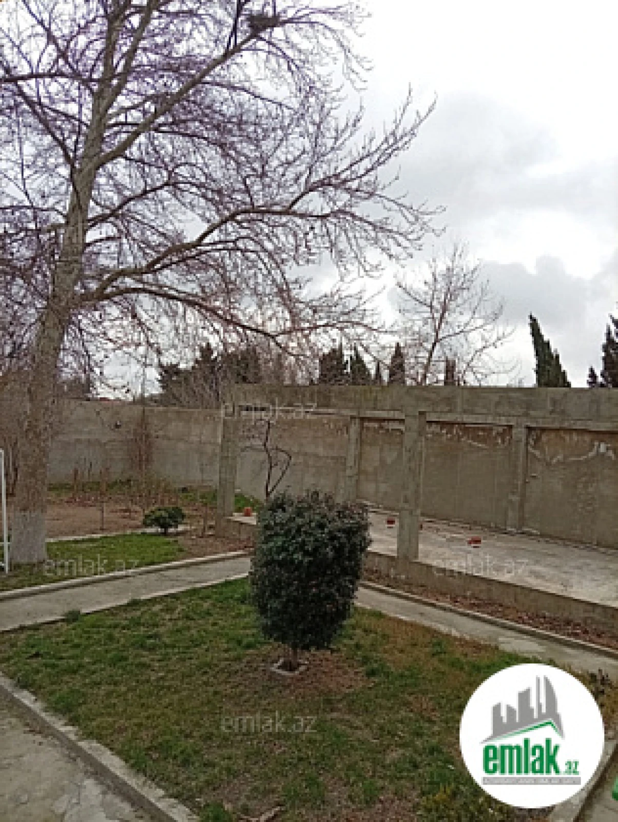 Satılır 6 otaqlı mənzil 400 m²