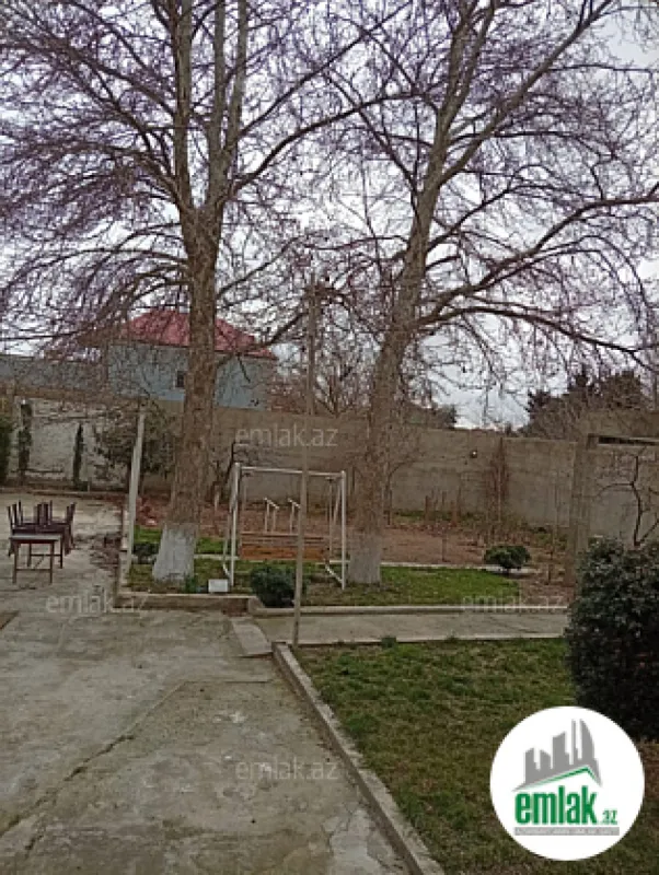 Satılır 6 otaqlı mənzil 400 m²