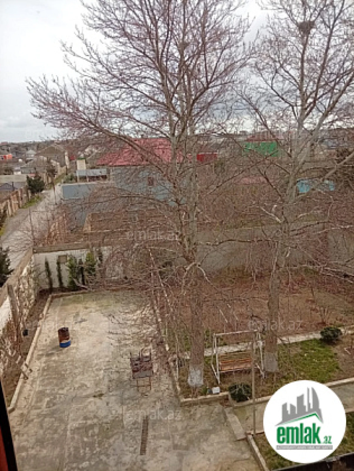 Satılır 6 otaqlı mənzil 400 m²