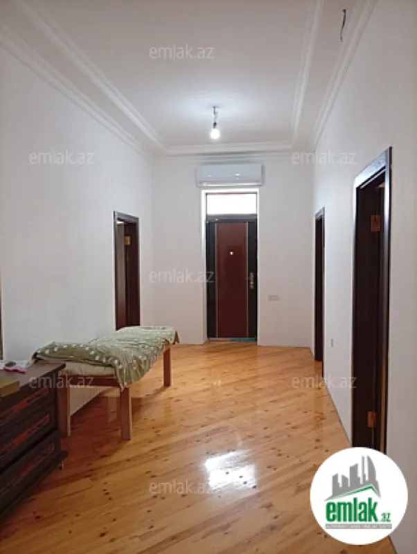 Satılır 6 otaqlı mənzil 400 m²