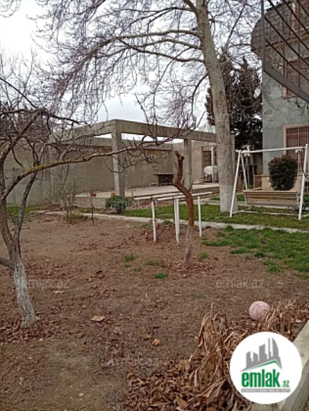 Satılır 6 otaqlı mənzil 400 m²