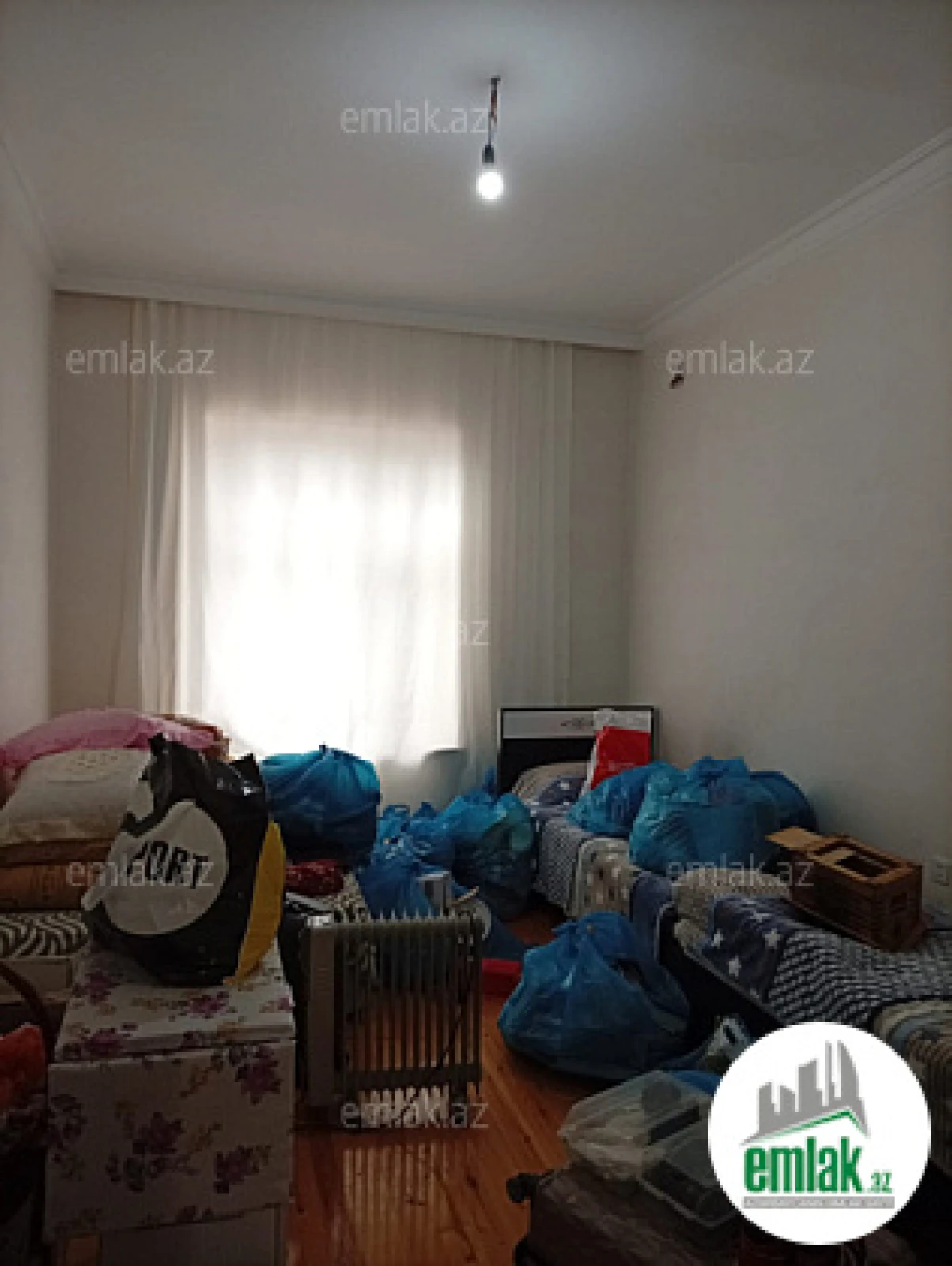 Satılır 6 otaqlı mənzil 400 m²