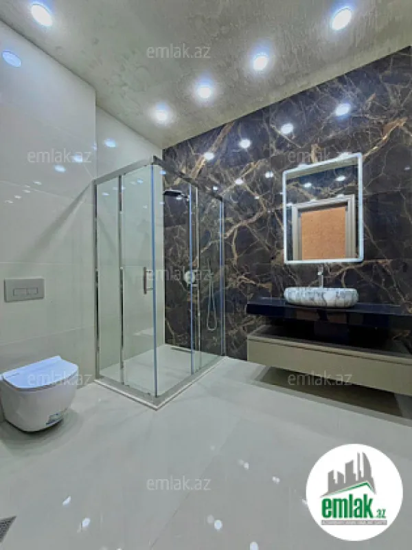 Satılır 6 otaqlı mənzil 400 m²