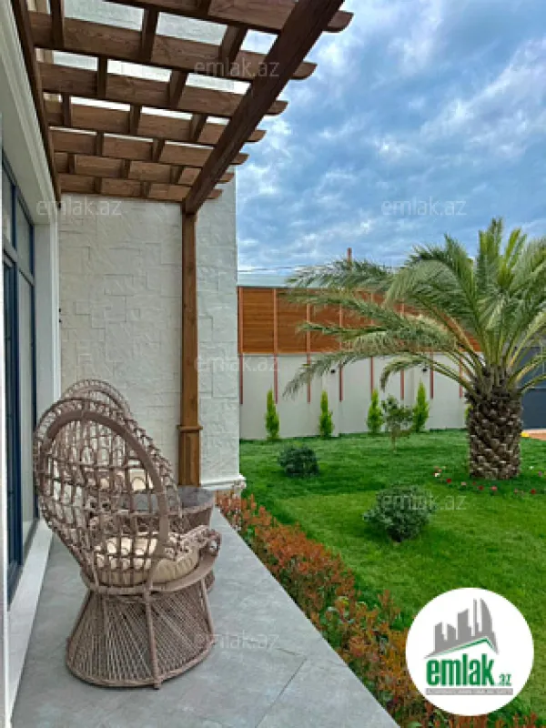 Satılır 6 otaqlı mənzil 400 m²