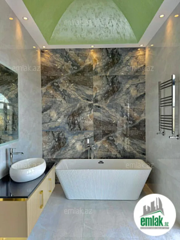 Satılır 6 otaqlı mənzil 400 m²