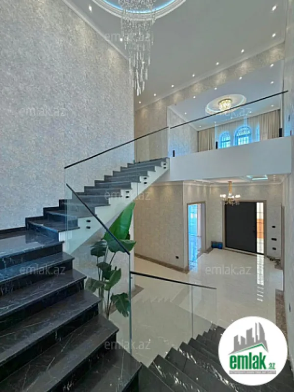 Satılır 6 otaqlı mənzil 400 m²
