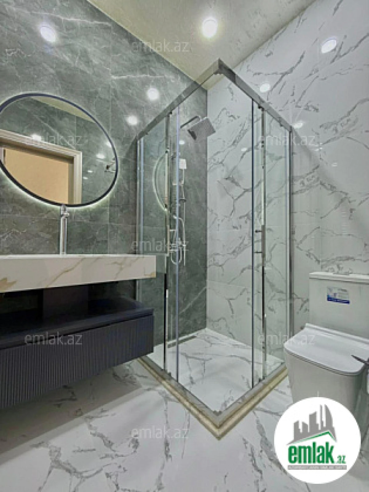 Satılır 6 otaqlı mənzil 400 m²