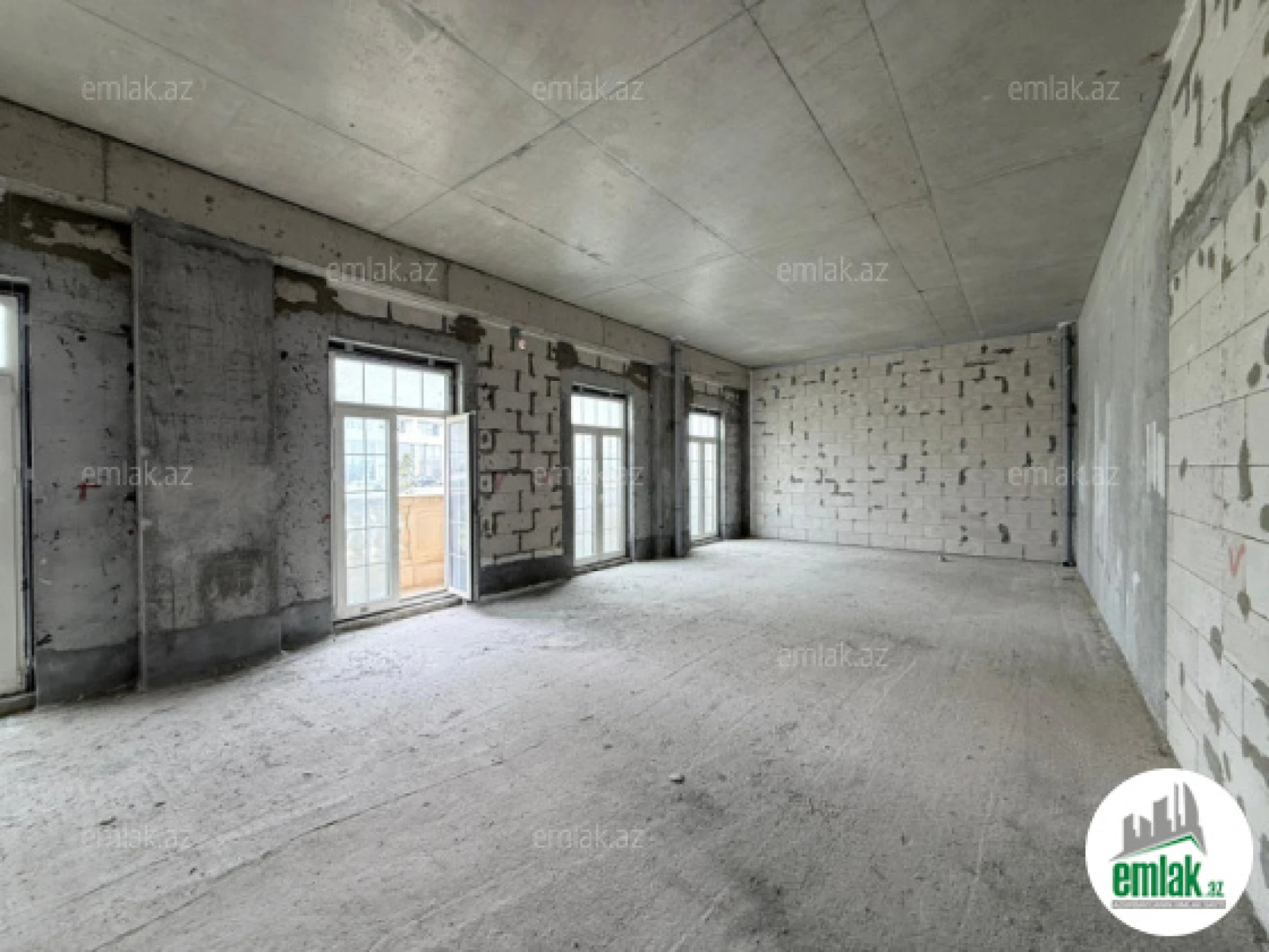 Satılır 3 otaqlı yeni tikili 94 m²