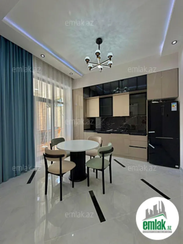 Satılır 4 otaqlı mənzil 170 m²