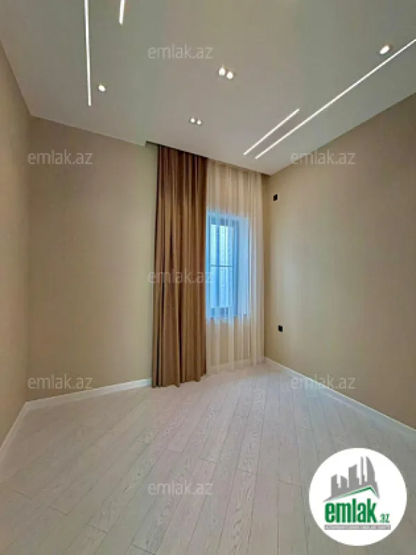 Satılır 4 otaqlı mənzil 170 m²