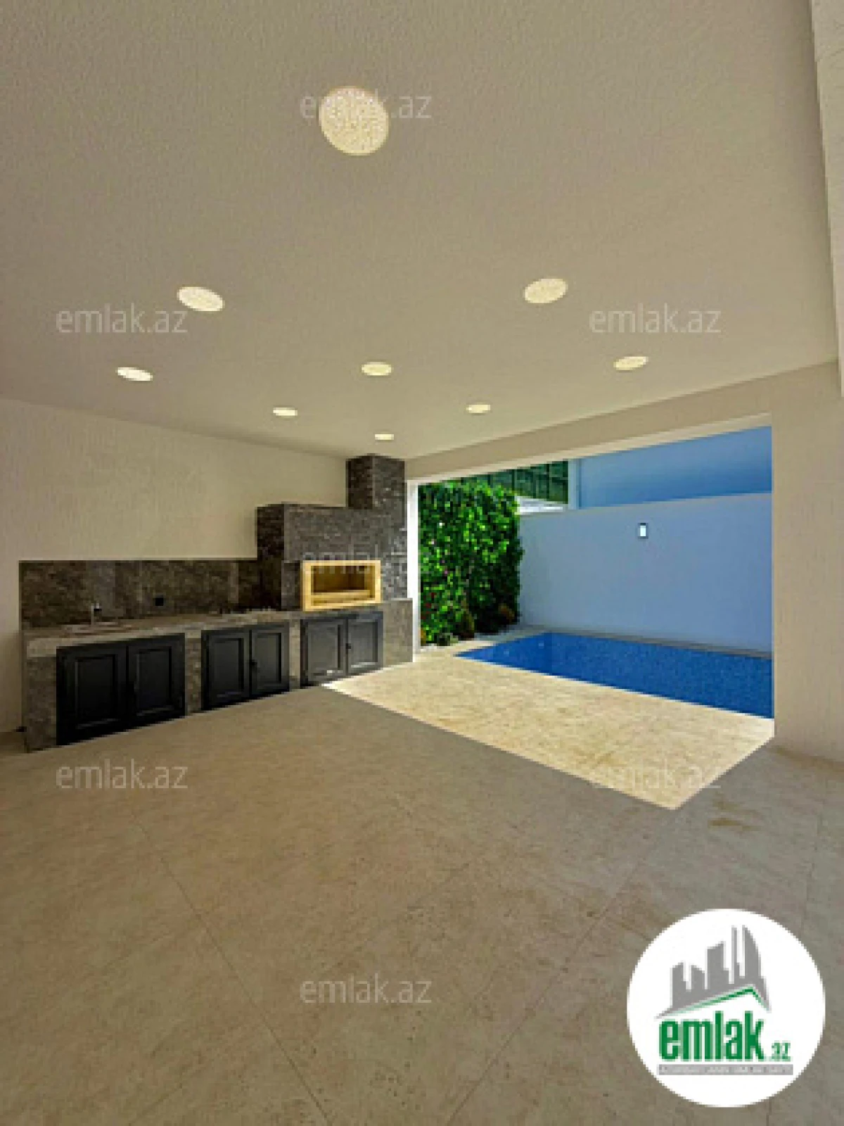 Satılır 4 otaqlı mənzil 170 m²