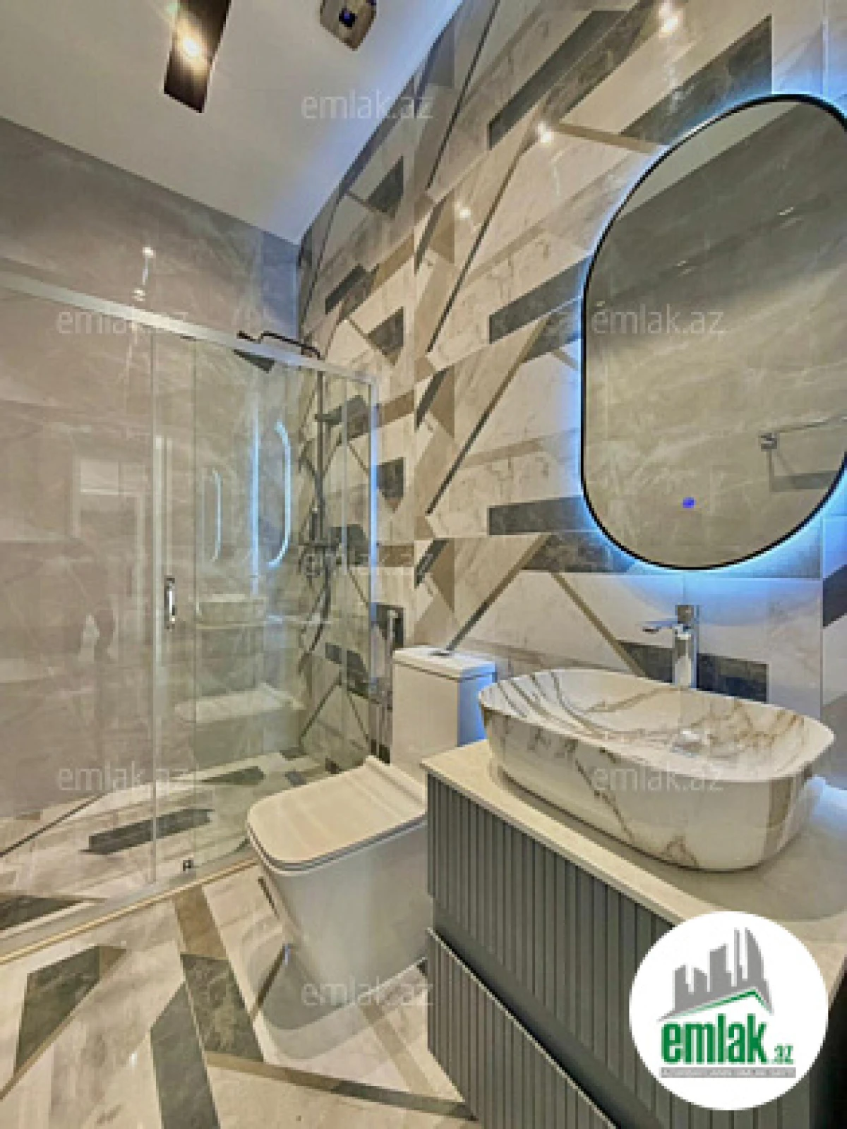 Satılır 4 otaqlı mənzil 170 m²