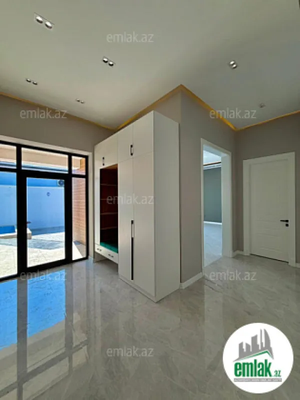 Satılır 4 otaqlı mənzil 170 m²