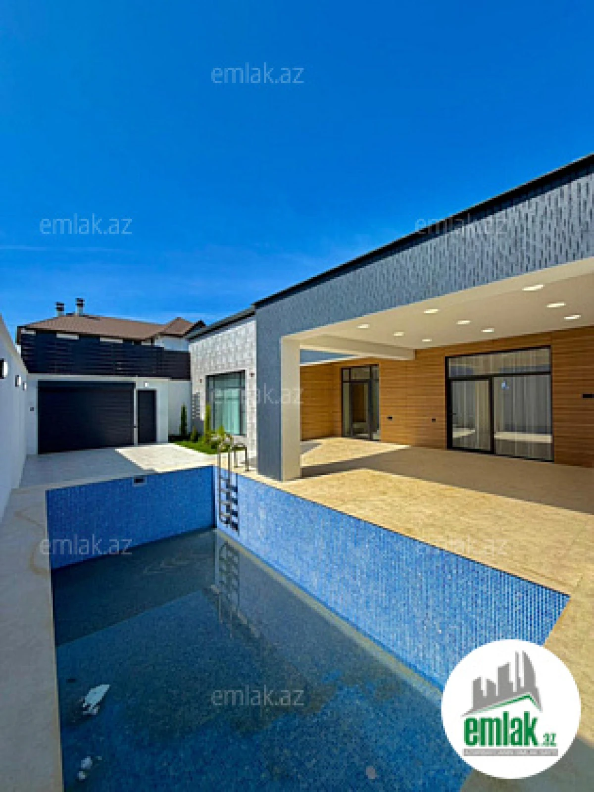 Satılır 4 otaqlı mənzil 170 m²