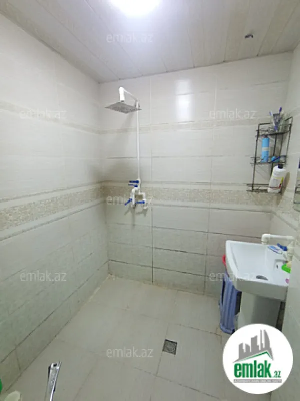 Satılır 3 otaqlı köhnə tikili 64 m²