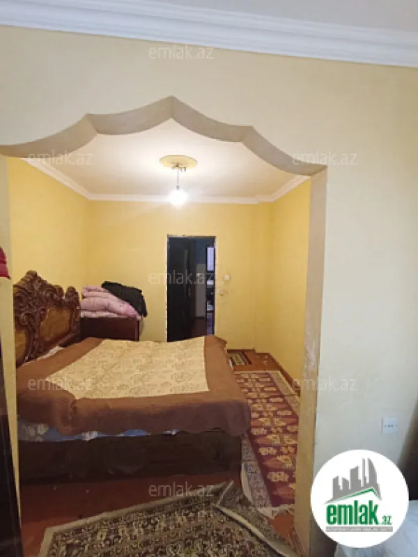 Satılır 3 otaqlı köhnə tikili 64 m²