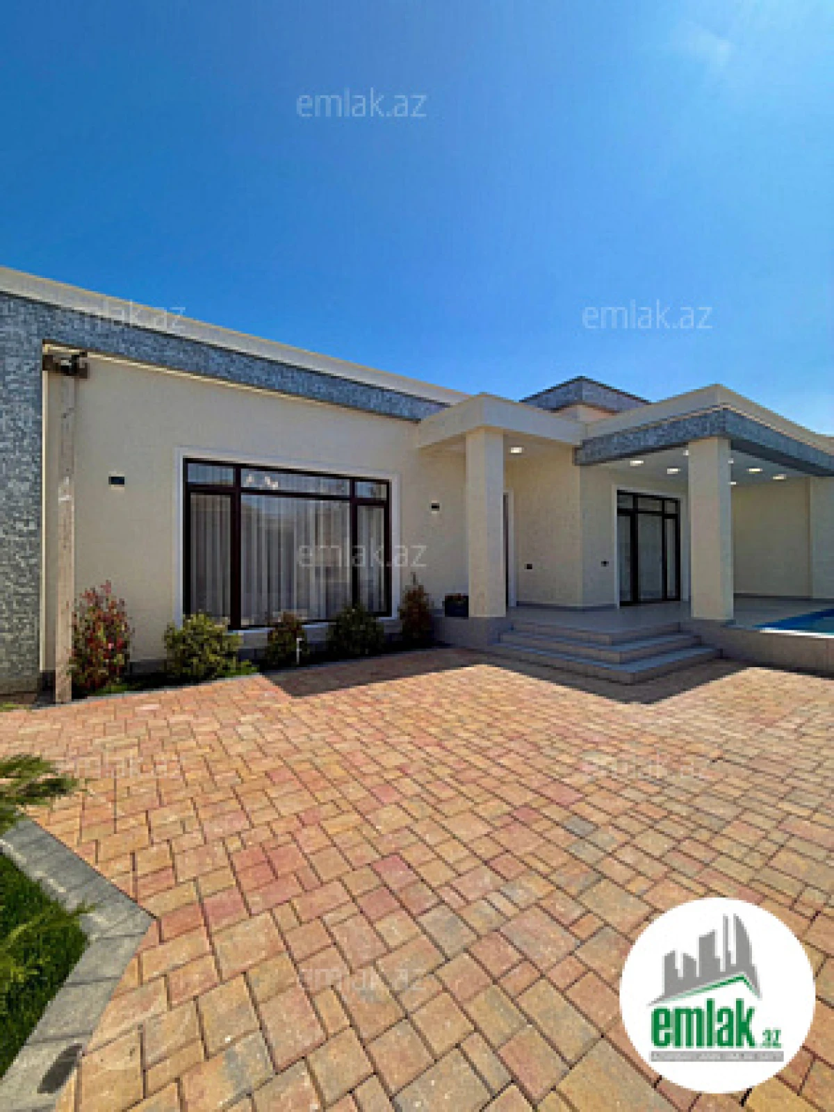 Satılır 3 otaqlı mənzil 170 m²