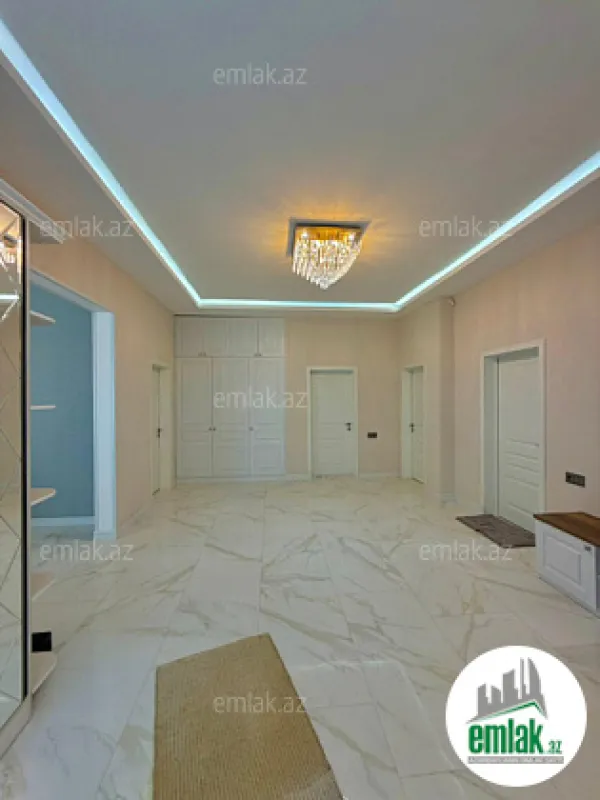 Satılır 4 otaqlı mənzil 170 m²