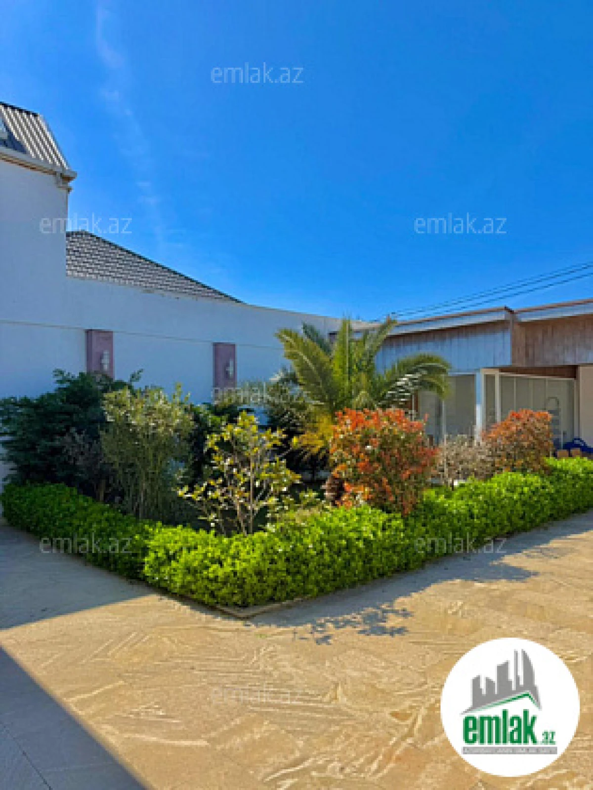 Satılır 4 otaqlı mənzil 170 m²