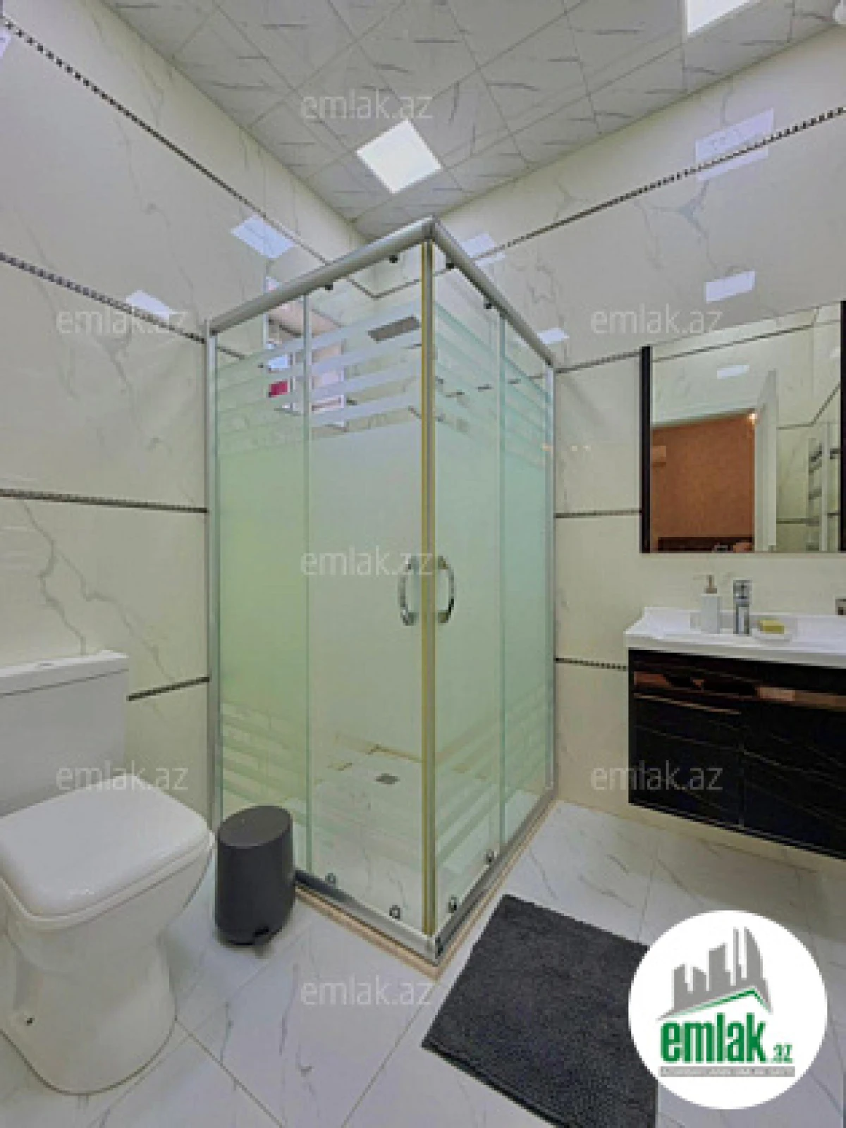 Satılır 4 otaqlı mənzil 170 m²